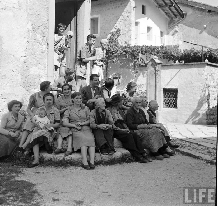 Como residentes de la ciudad italiana de muchos siglos compartieron el pan y la sal con las momias Como residentes de la ciudad italiana de muchos siglos compartieron el pan y la sal con las momias