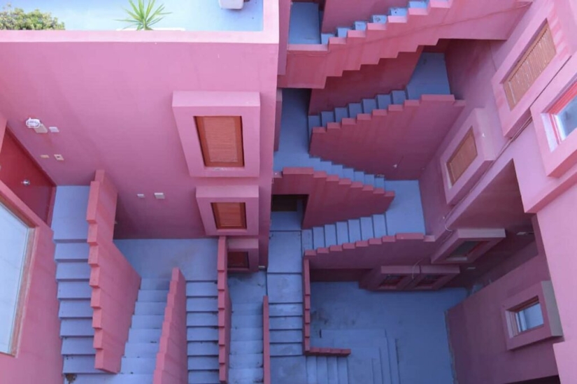 Complejo residencial "Red Wall": una casa loca de "El juego del calamar"