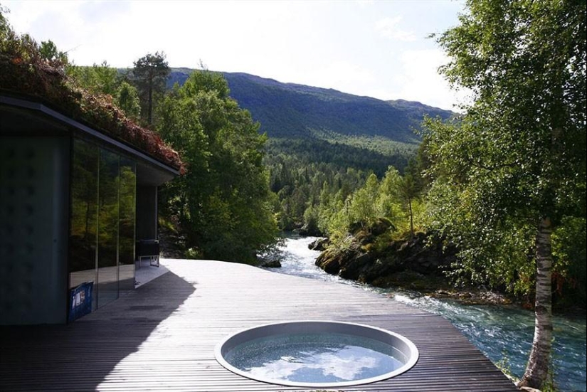 Cool hotels where you want to be right now Cool hotels where you want to be right now