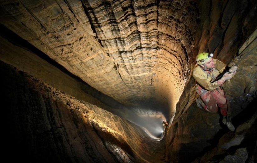 Crow Cave - a mysterious and deadly “underground Everest”