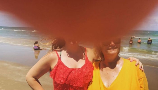 Cuando le pedí a un extraño que te tomara una foto y me arrepentí mucho Cuando le pedí a un extraño que te tomara una foto y me arrepentí mucho