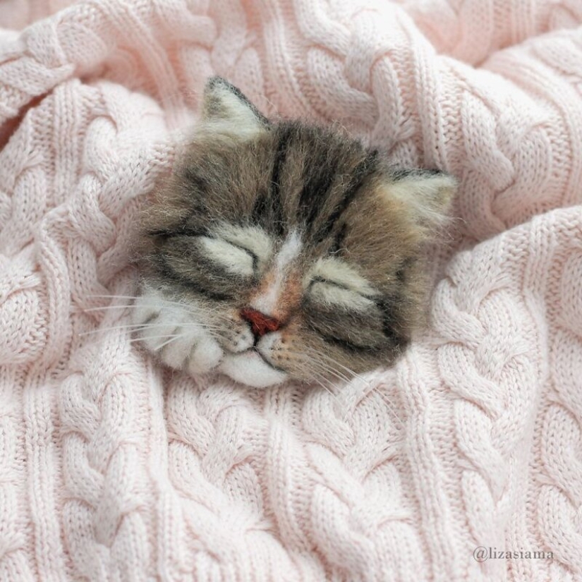 Cute kittens made of felt from the needlewoman Elizabeth Delektorskaya