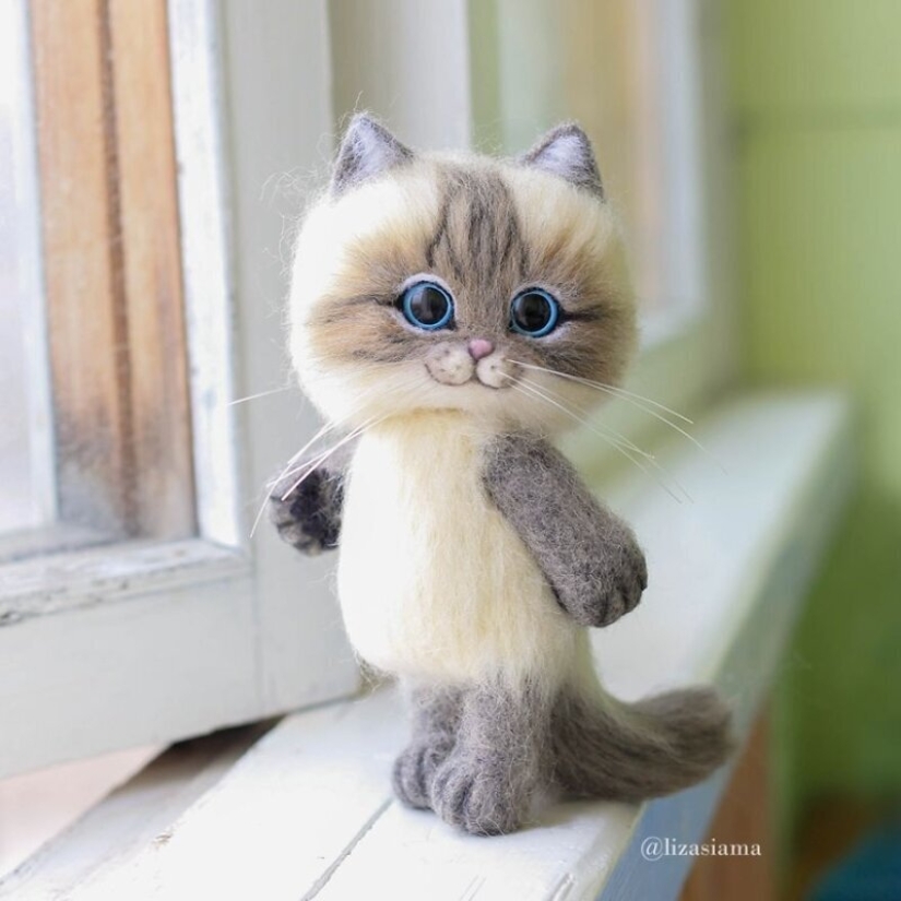 Cute kittens made of felt from the needlewoman Elizabeth Delektorskaya