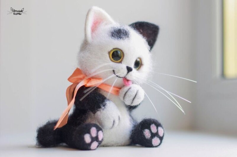 Cute kittens made of felt from the needlewoman Elizabeth Delektorskaya