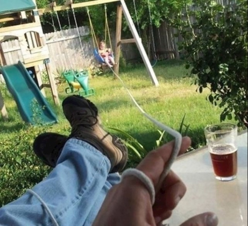 Dad is not your mom! 22 funny reasons why you should not leave children with their father