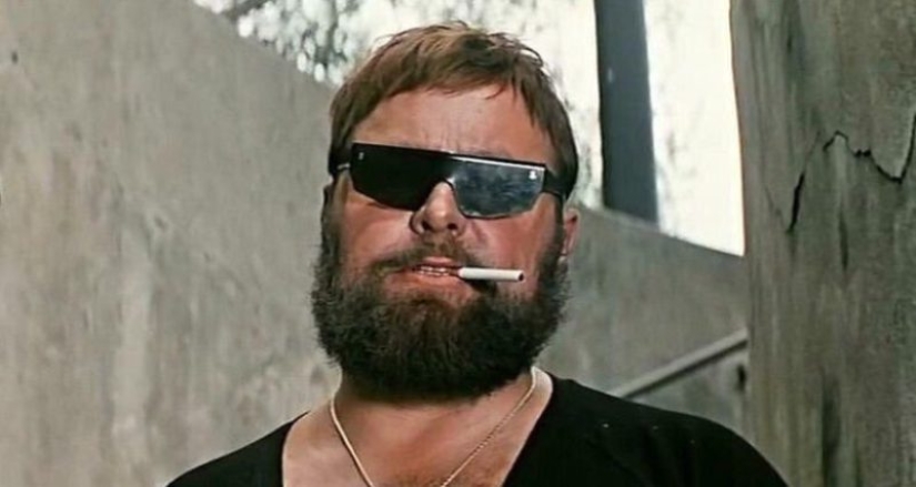 "Daddy! Is there a light?": funny story of the bearded man from the Diamond Hand