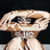Dancer-Turned-Artist Amara Aleman Turns Her Vitiligo Into Vibrant Body Art Dancer-Turned-Artist Amara Aleman Turns Her Vitiligo Into Vibrant Body Art