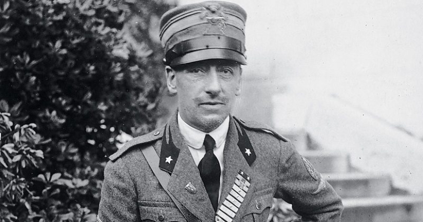 D'Annunzio y su República de Fiume: soldados nudistas, piratas aéreos y cocaína gratis D'Annunzio y su República de Fiume: soldados nudistas, piratas aéreos y cocaína gratis