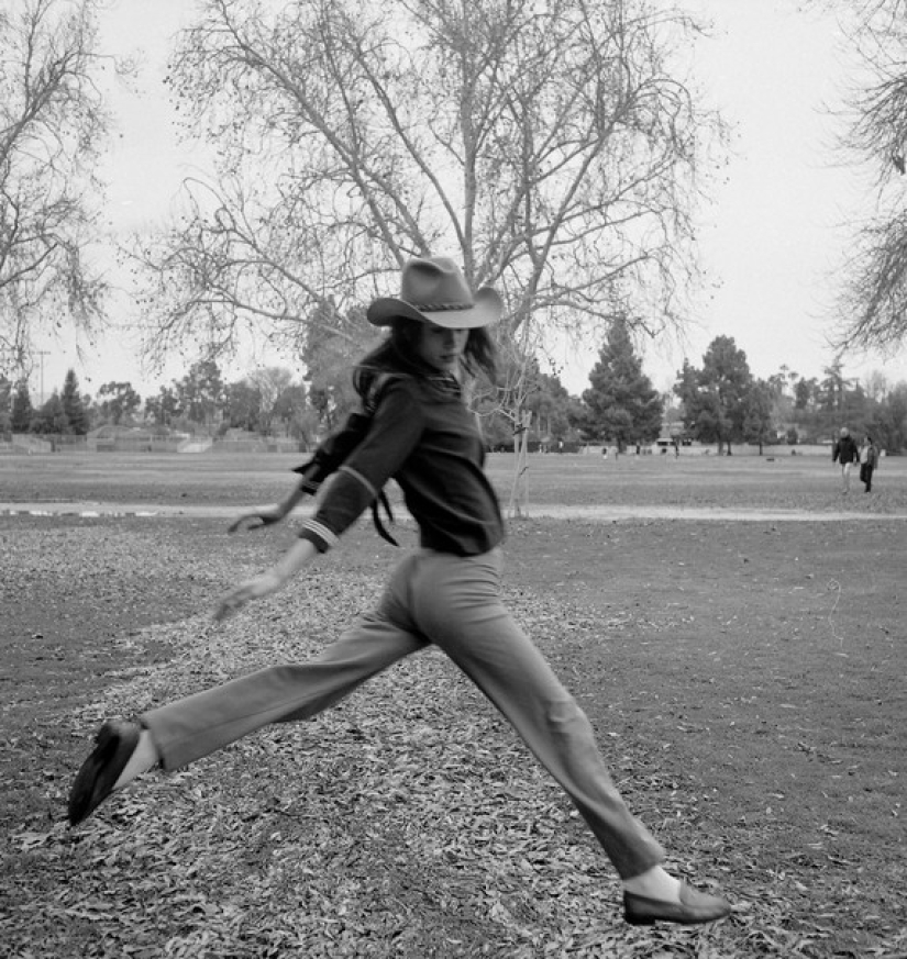 Danny Scott Lane es un músico que fotografía para Vogue y Playboy.