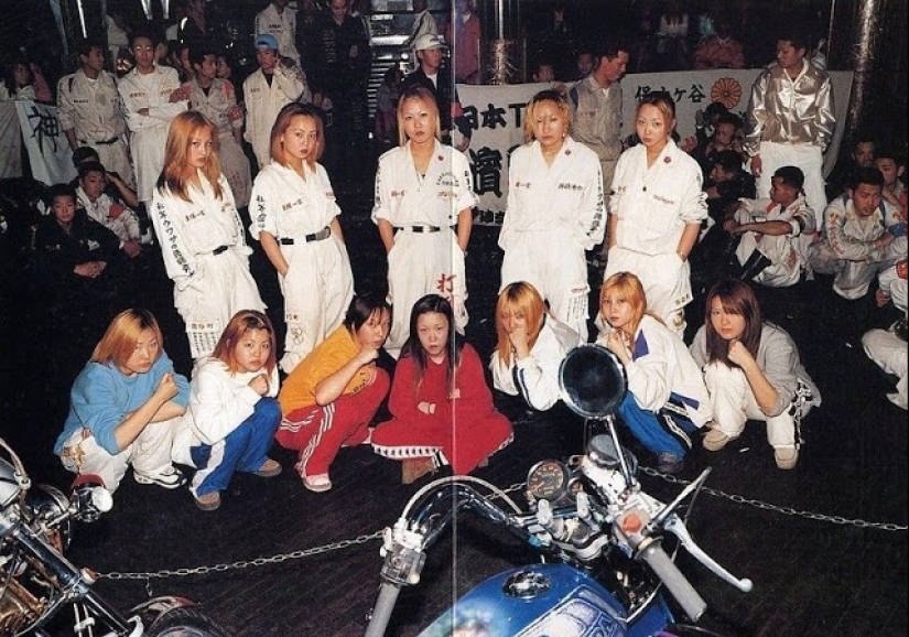 Daring and dangerous: 20 vintage photo Japanese girls SUKEBAN Daring and dangerous: 20 vintage photo Japanese girls SUKEBAN