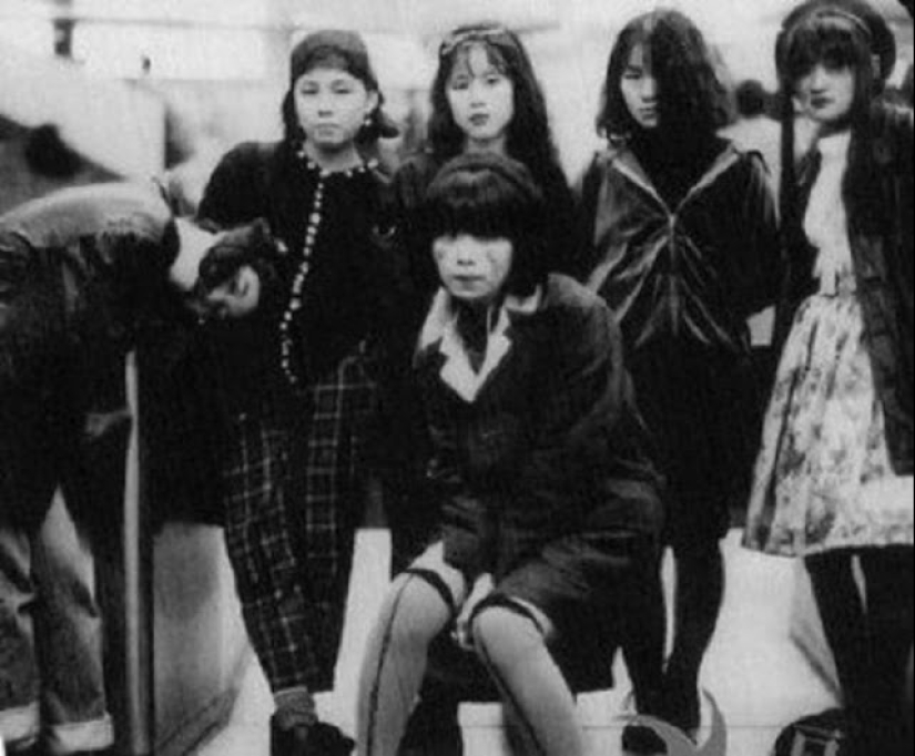 Daring and dangerous: 20 vintage photo Japanese girls SUKEBAN Daring and dangerous: 20 vintage photo Japanese girls SUKEBAN