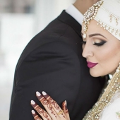 Dazzlingly beautiful brides in hijabs Dazzlingly beautiful brides in hijabs