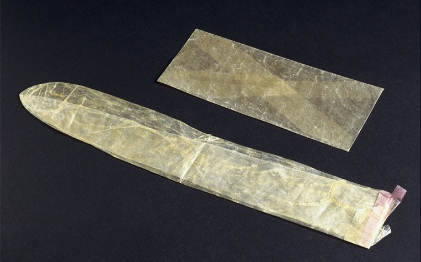 De Cola a testículos de castor: 9 de los métodos anticonceptivos más extraños del pasado