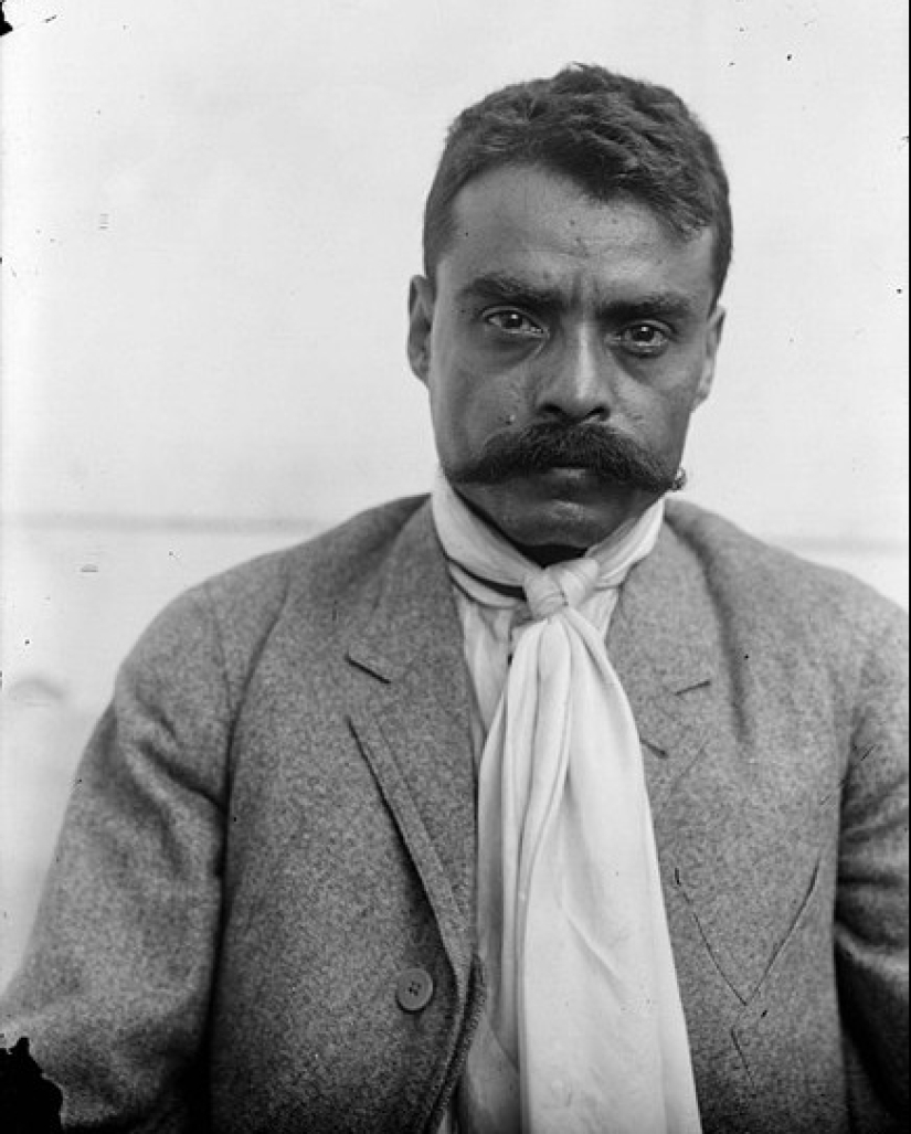 De Frida Kahlo a Borat: 13 bigotes legendarios de todos los tiempos De Frida Kahlo a Borat: 13 bigotes legendarios de todos los tiempos