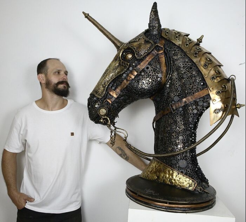 De los restos al arte: 13 fascinantes esculturas de metal realizadas por Michel Torres Costa