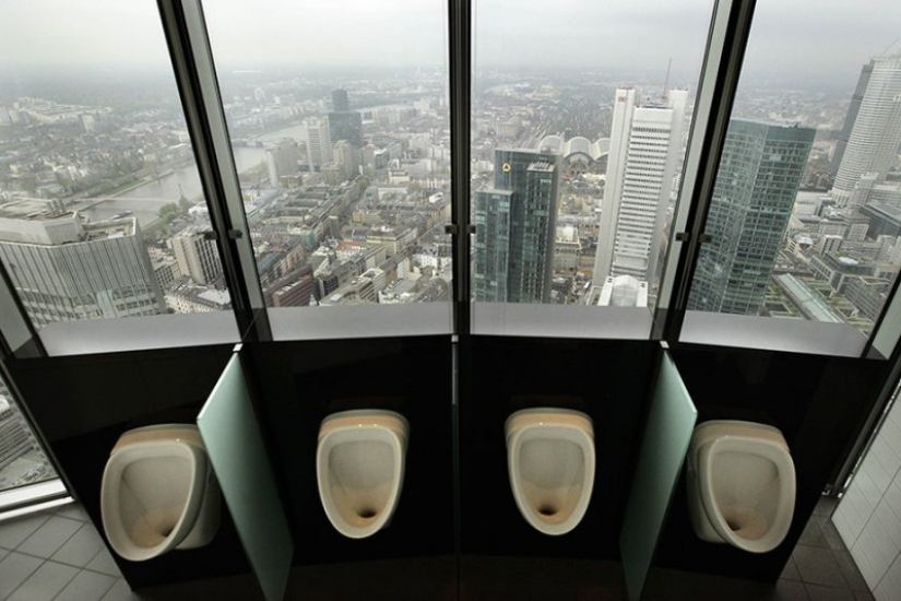 De un vistazo: 20 baños de todo el mundo que sorprenden con magníficas vistas De un vistazo: 20 baños de todo el mundo que sorprenden con magníficas vistas