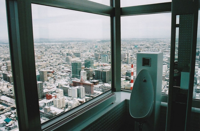 De un vistazo: 20 baños de todo el mundo que sorprenden con magníficas vistas De un vistazo: 20 baños de todo el mundo que sorprenden con magníficas vistas