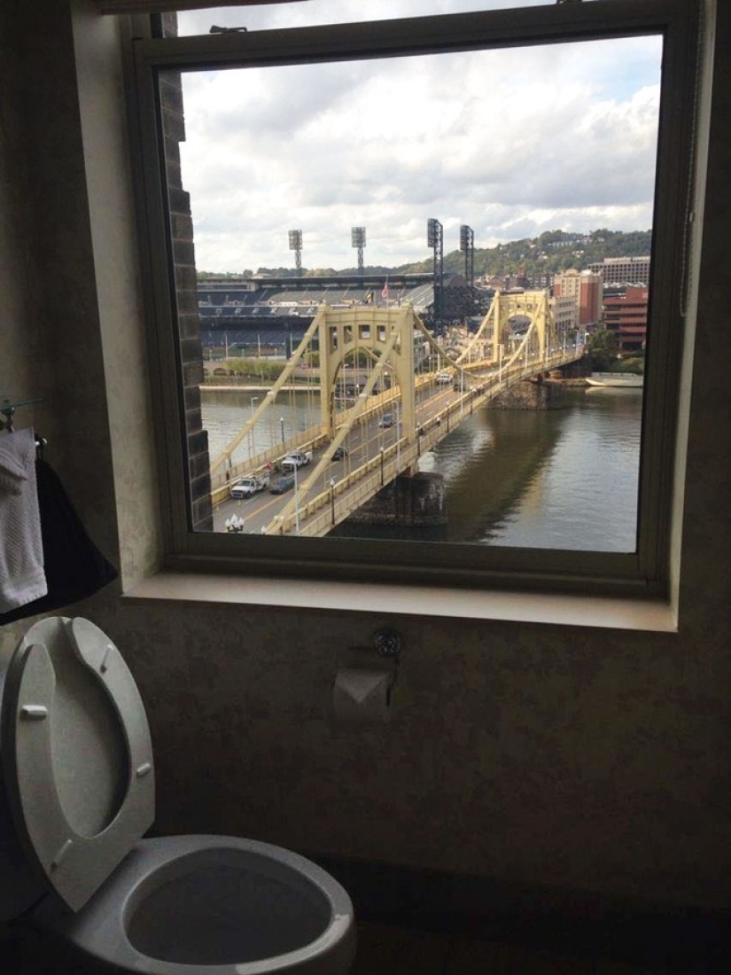 De un vistazo: 20 baños de todo el mundo que sorprenden con magníficas vistas De un vistazo: 20 baños de todo el mundo que sorprenden con magníficas vistas