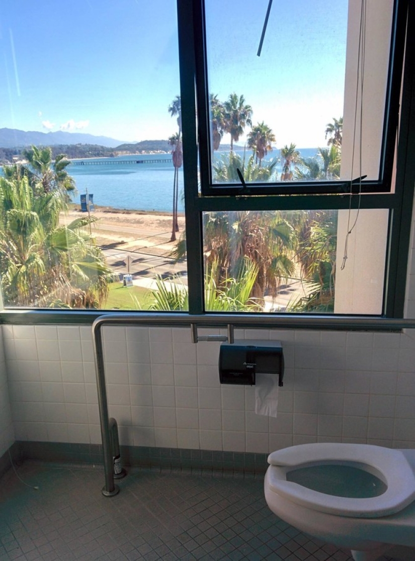 De un vistazo: 20 baños de todo el mundo que sorprenden con magníficas vistas De un vistazo: 20 baños de todo el mundo que sorprenden con magníficas vistas