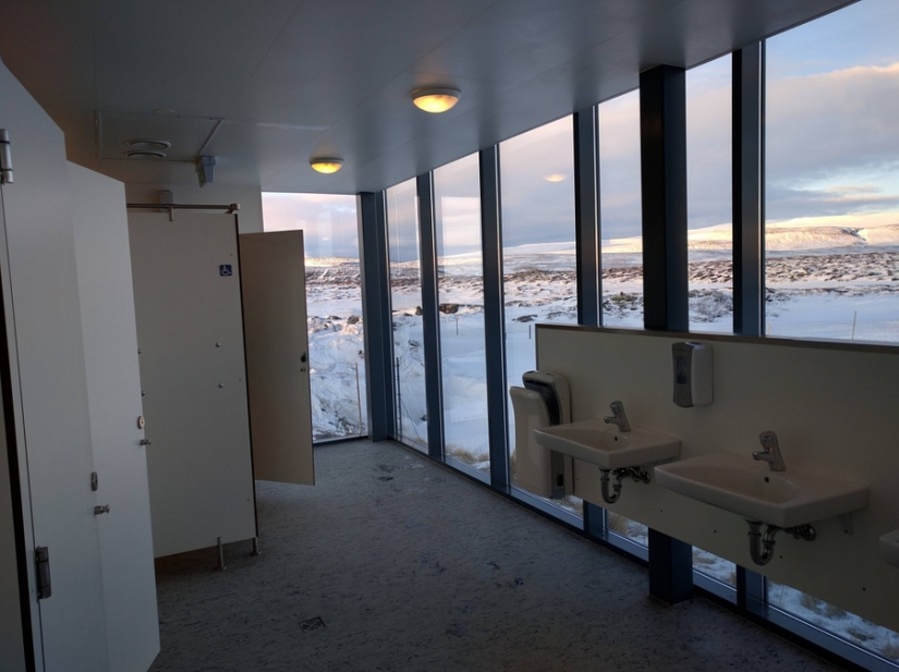De un vistazo: 20 baños de todo el mundo que sorprenden con magníficas vistas De un vistazo: 20 baños de todo el mundo que sorprenden con magníficas vistas