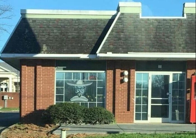 De una iglesia a un salón de tatuajes y 24 otros ejemplos de edificios que han sido rehechos