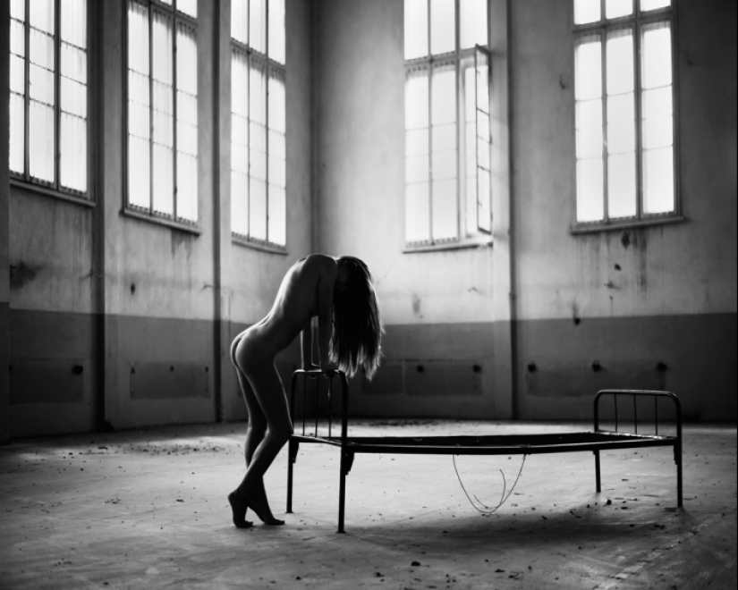 Delicadas obras eróticas del fotógrafo búlgaro Kalynsky