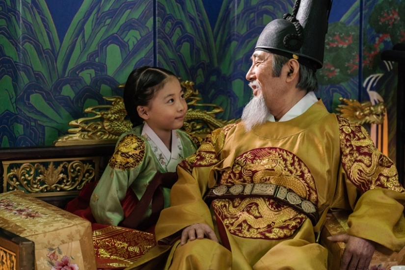 Deok Hye es una princesa coreana cuya vida resultó ser más aterradora que cualquier cuento de hadas.