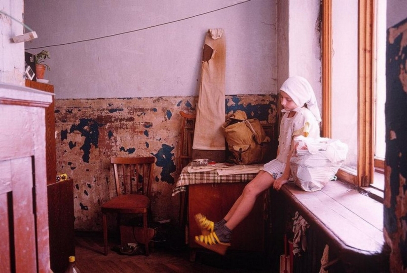 Desperate nineties in the lens of French photographer Liz Sarfati Desperate nineties in the lens of French photographer Liz Sarfati