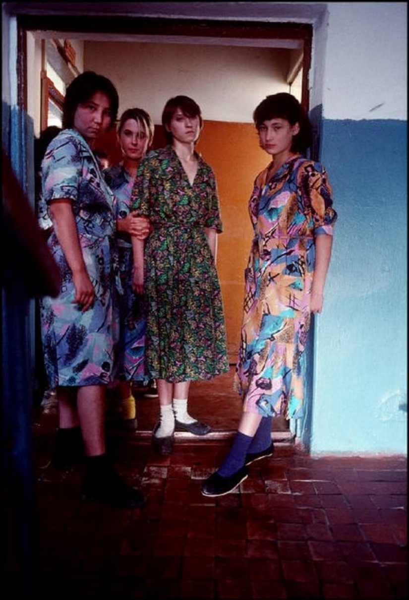 Desperate nineties in the lens of French photographer Liz Sarfati Desperate nineties in the lens of French photographer Liz Sarfati