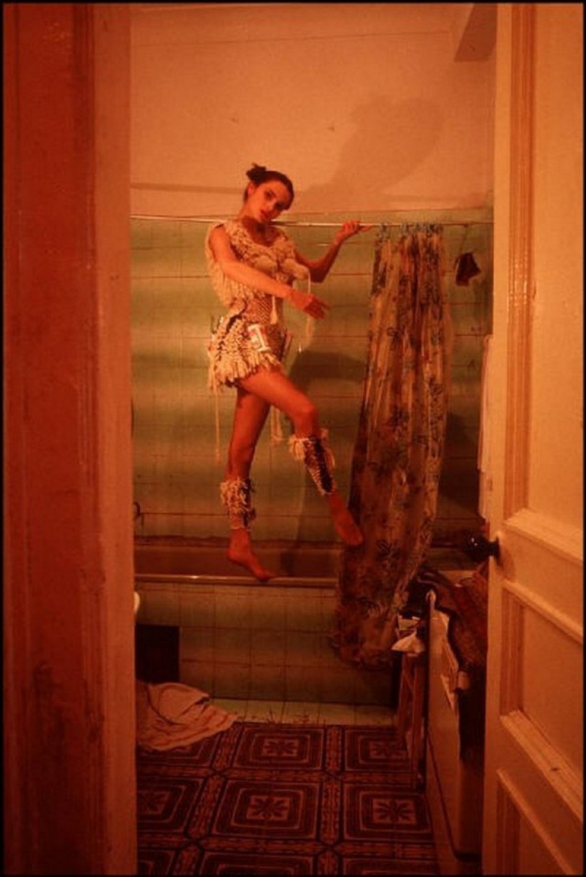 Desperate nineties in the lens of French photographer Liz Sarfati Desperate nineties in the lens of French photographer Liz Sarfati