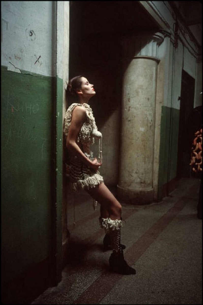 Desperate nineties in the lens of French photographer Liz Sarfati Desperate nineties in the lens of French photographer Liz Sarfati