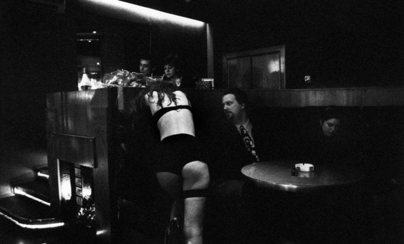 Desperate nineties in the lens of French photographer Liz Sarfati Desperate nineties in the lens of French photographer Liz Sarfati