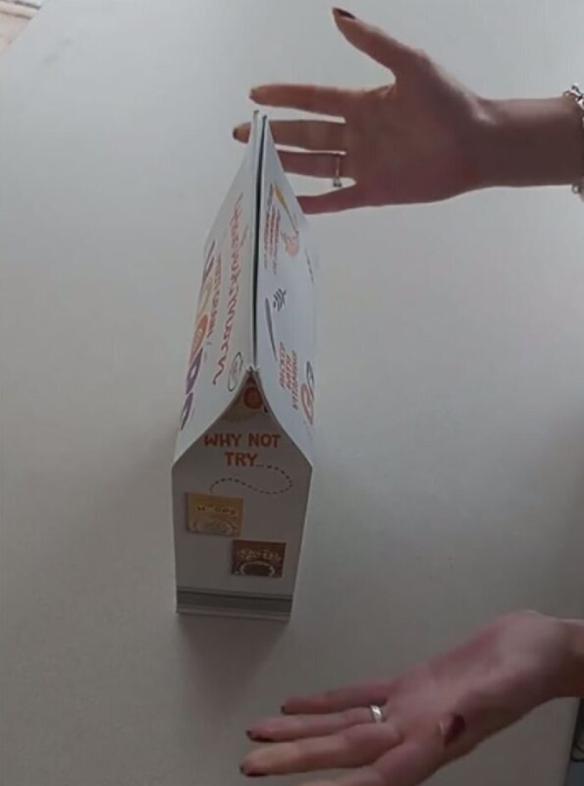 Detailed instructions on how to properly close the cardboard packaging with cereals