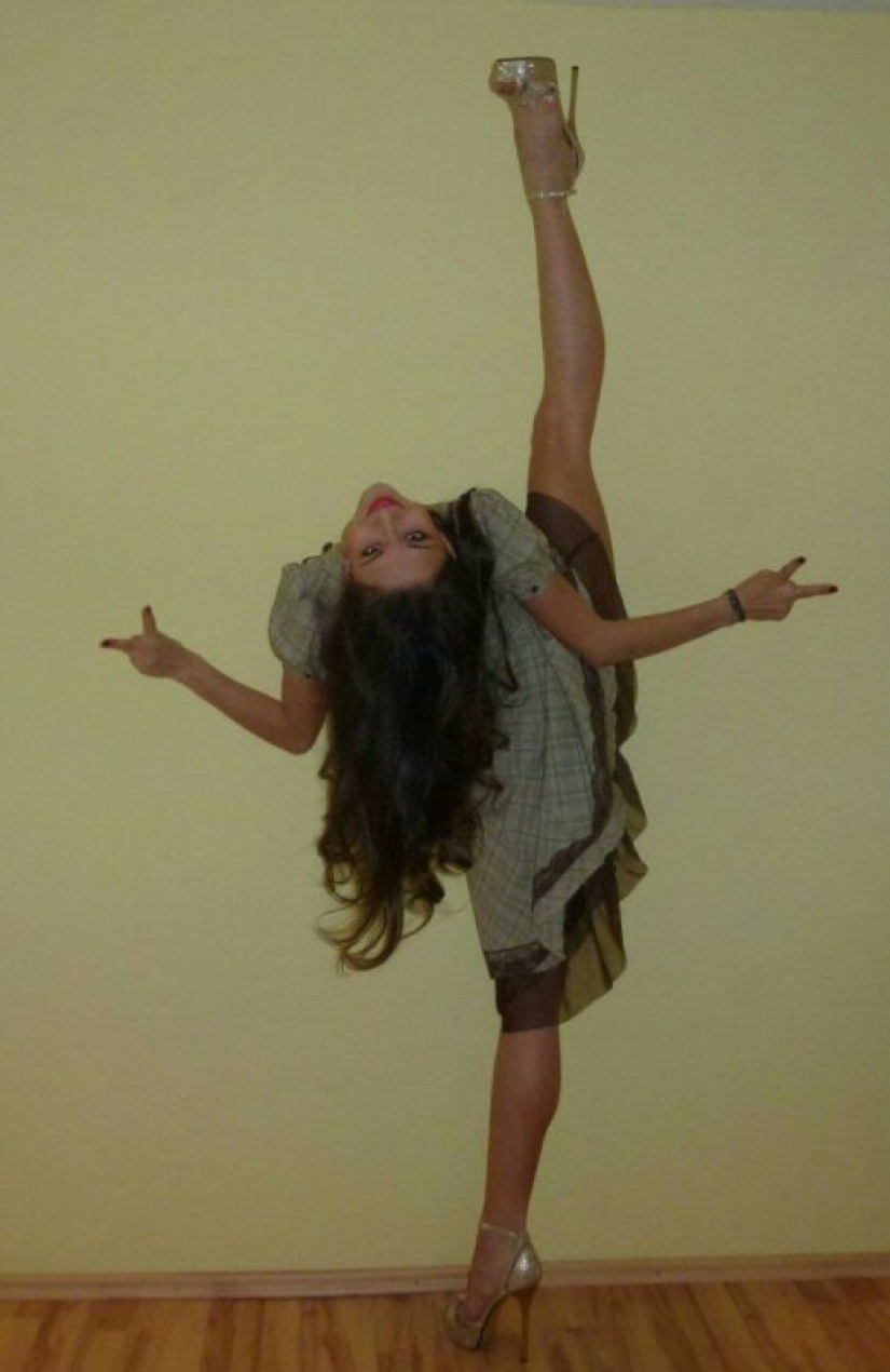 Diosas de estiramiento: 18 chicas que pueden hacer cosas increíbles Diosas de estiramiento: 18 chicas que pueden hacer cosas increíbles