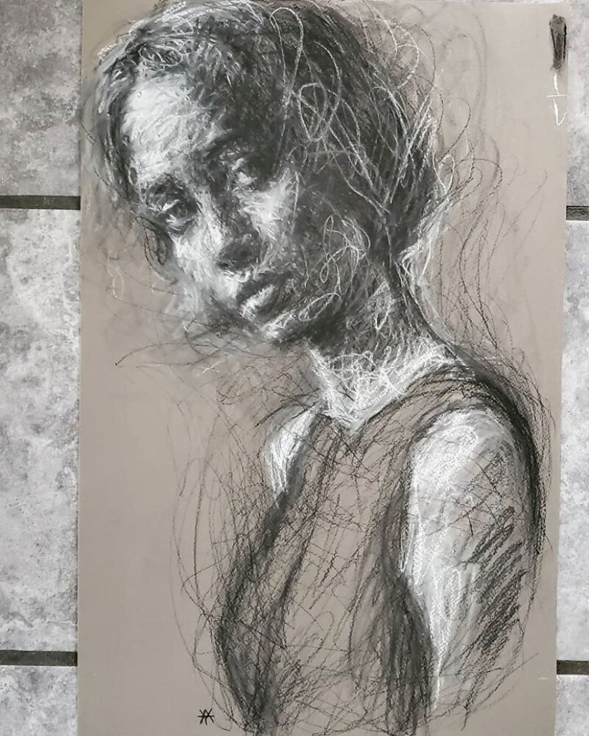 Doodle Liz Y Ahmet: artist creates unusual portraits of women from Karakul