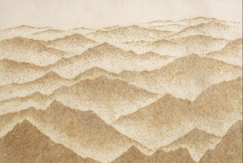 Dot art: the artist burns paper with incense sticks and creates incredible paintings