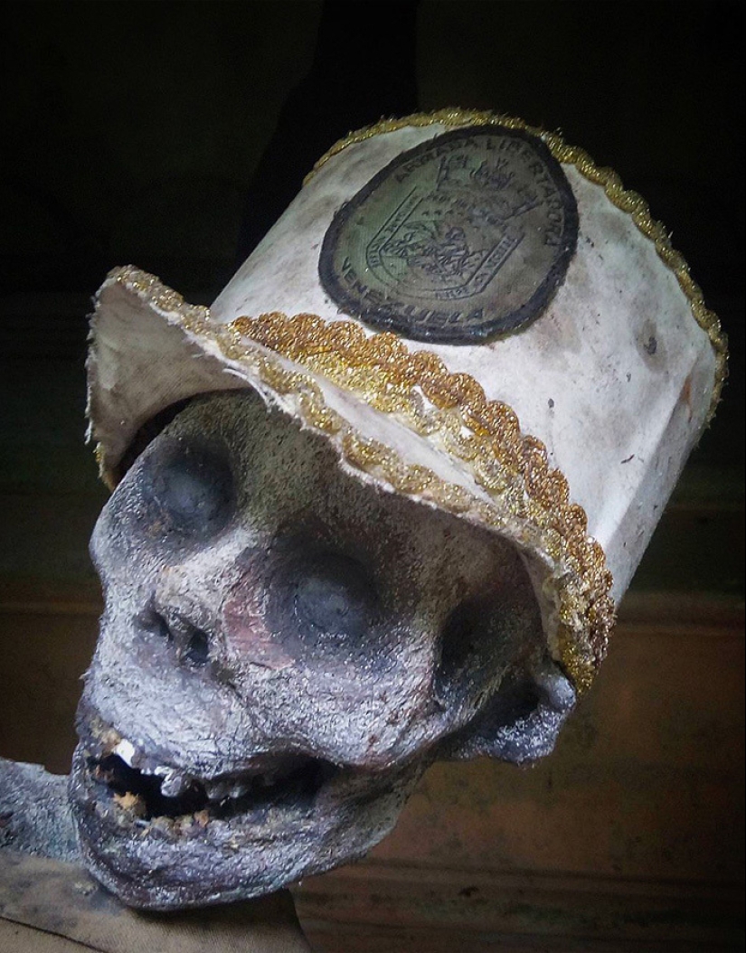 Dr. Knoche and his “mummy factory” in the jungles of Venezuela