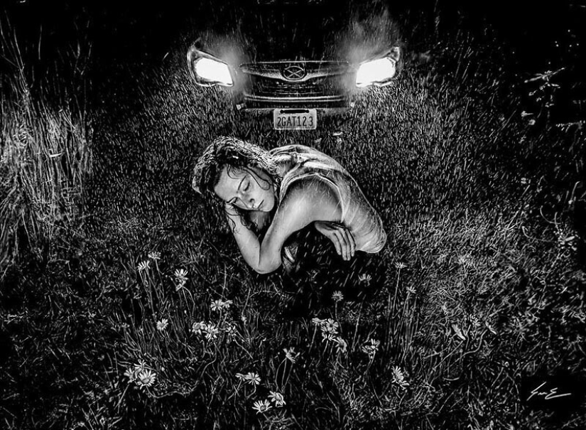 Dylan Eakin and his photorealistic charcoal drawings Dylan Eakin and his photorealistic charcoal drawings