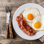 Eat and Lose Weight: Top 10 Low-Calorie, High-Protein Foods Eat and Lose Weight: Top 10 Low-Calorie, High-Protein Foods