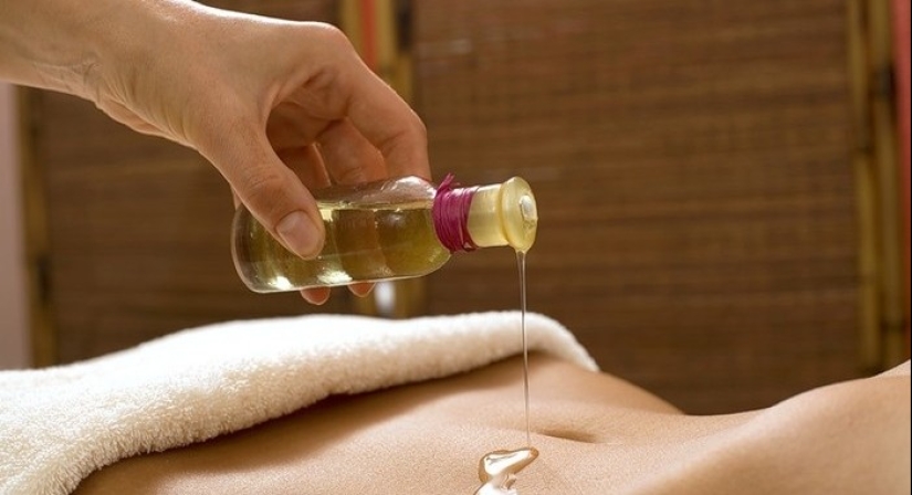 Eating in sex games: the danger you didn't know about Eating in sex games: the danger you didn't know about