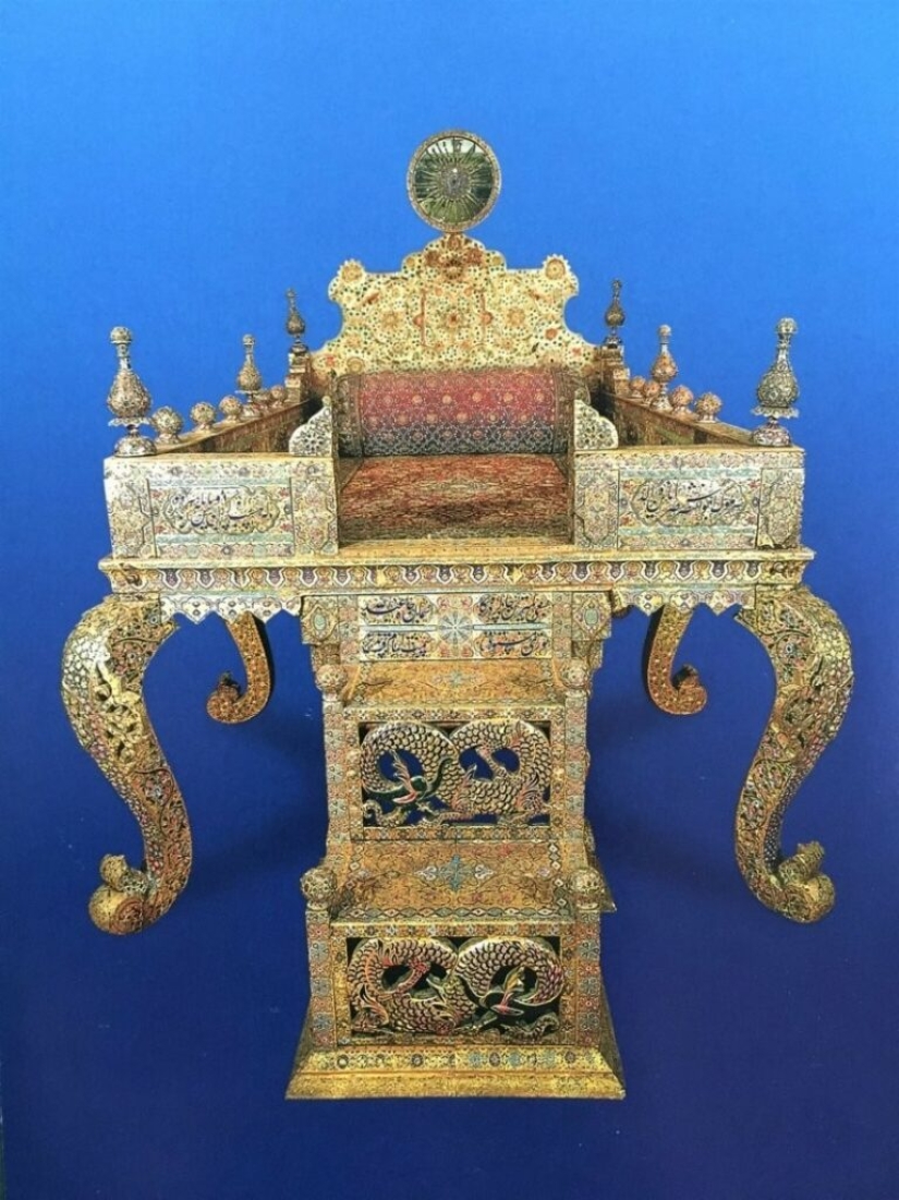 El &#39;trono del pavo real&#39; mogol es el mueble más caro de la historia