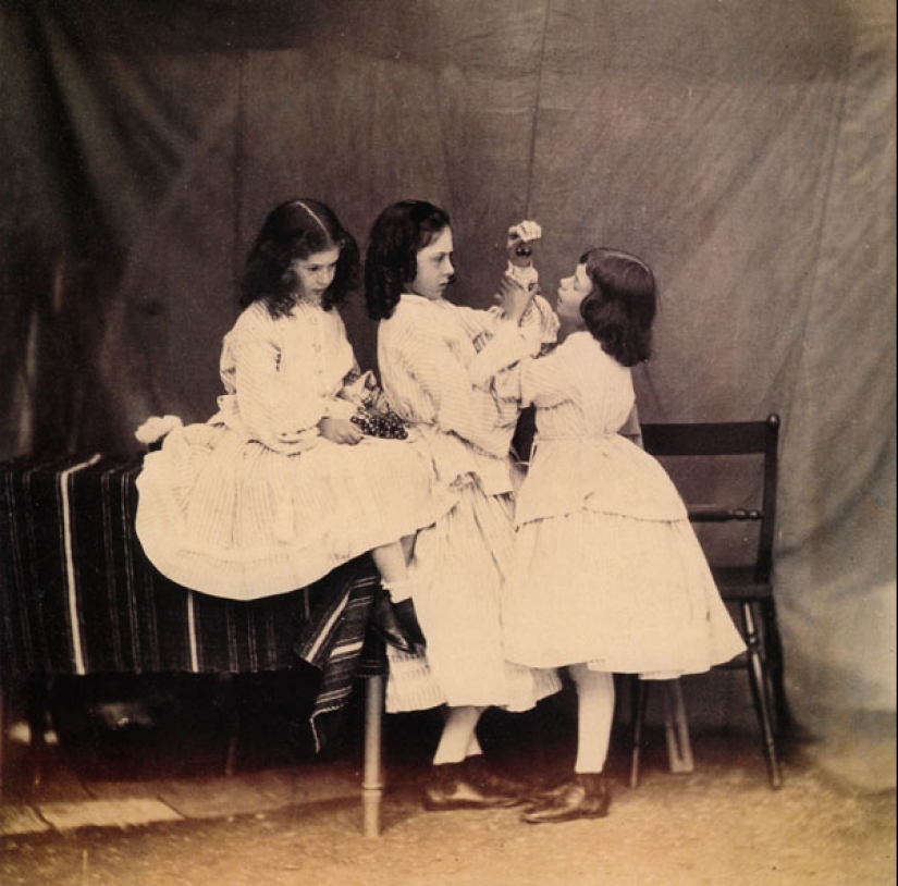 El Código de Cheshire, filmado por Lewis Carroll