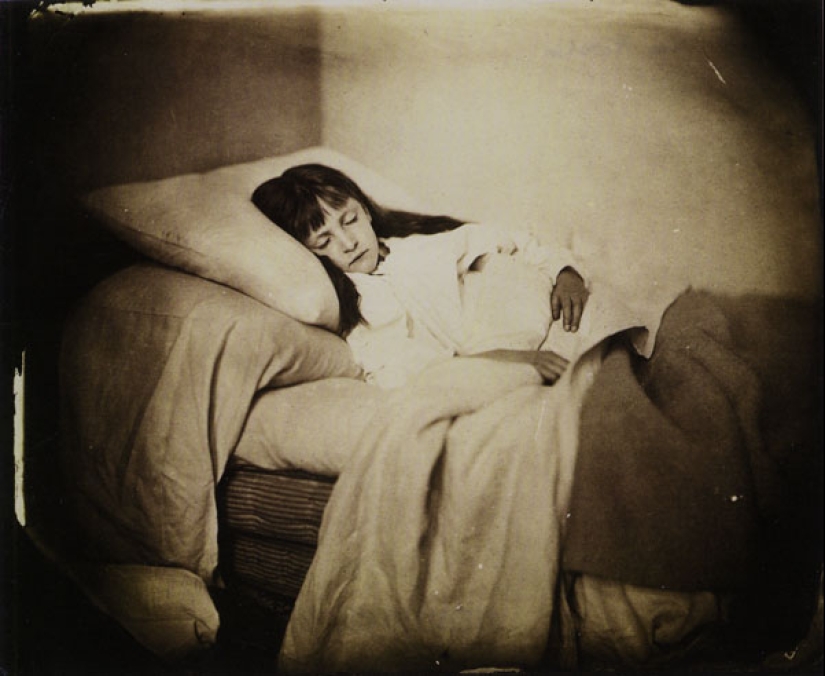 El Código de Cheshire, filmado por Lewis Carroll