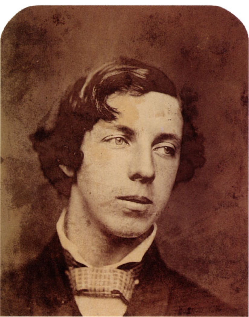 El Código de Cheshire, filmado por Lewis Carroll