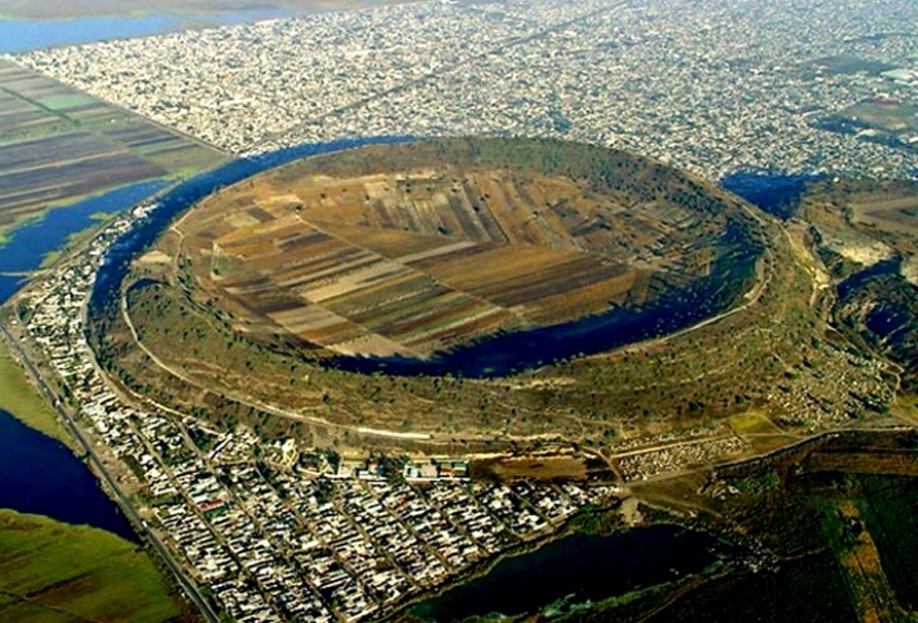 El Cráter Xico es una grandiosa maravilla natural en las afueras de la Ciudad de México