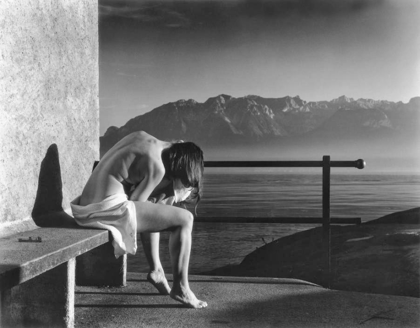 El cuerpo femenino y la geometría en la obra del fotógrafo Christian Coigny El cuerpo femenino y la geometría en la obra del fotógrafo Christian Coigny