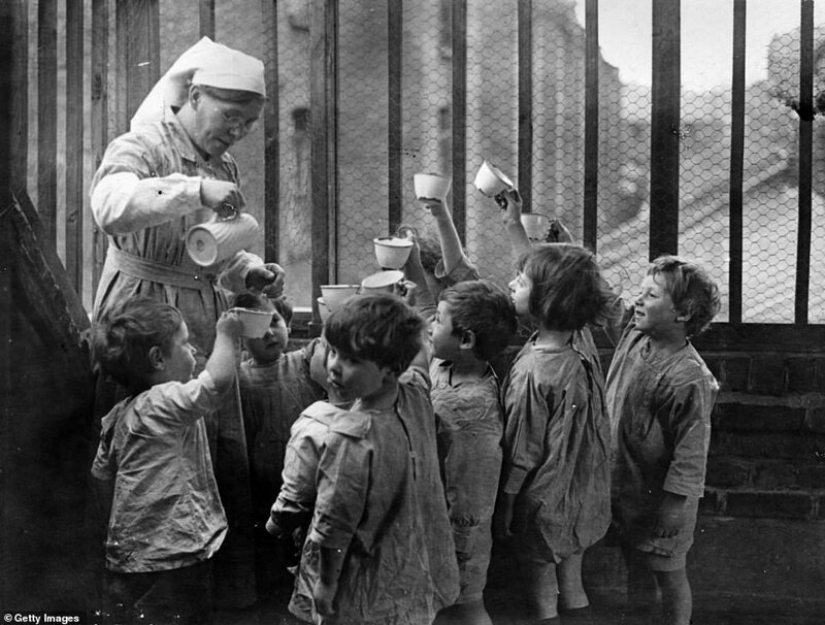 El East End de Londres y de su gente: fotografías de principios del siglo XX El East End de Londres y de su gente: fotografías de principios del siglo XX