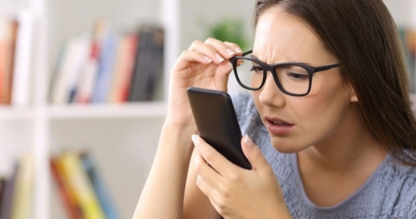 El experto no recomienda dar acceso a las aplicaciones a las funciones del teléfono inteligente sin pensar