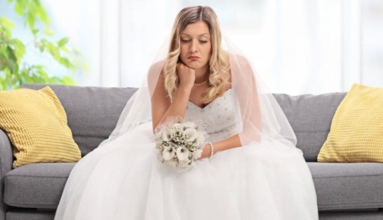 El fotógrafo de bodas dijo que tres fotogramas hablan de un divorcio inminente