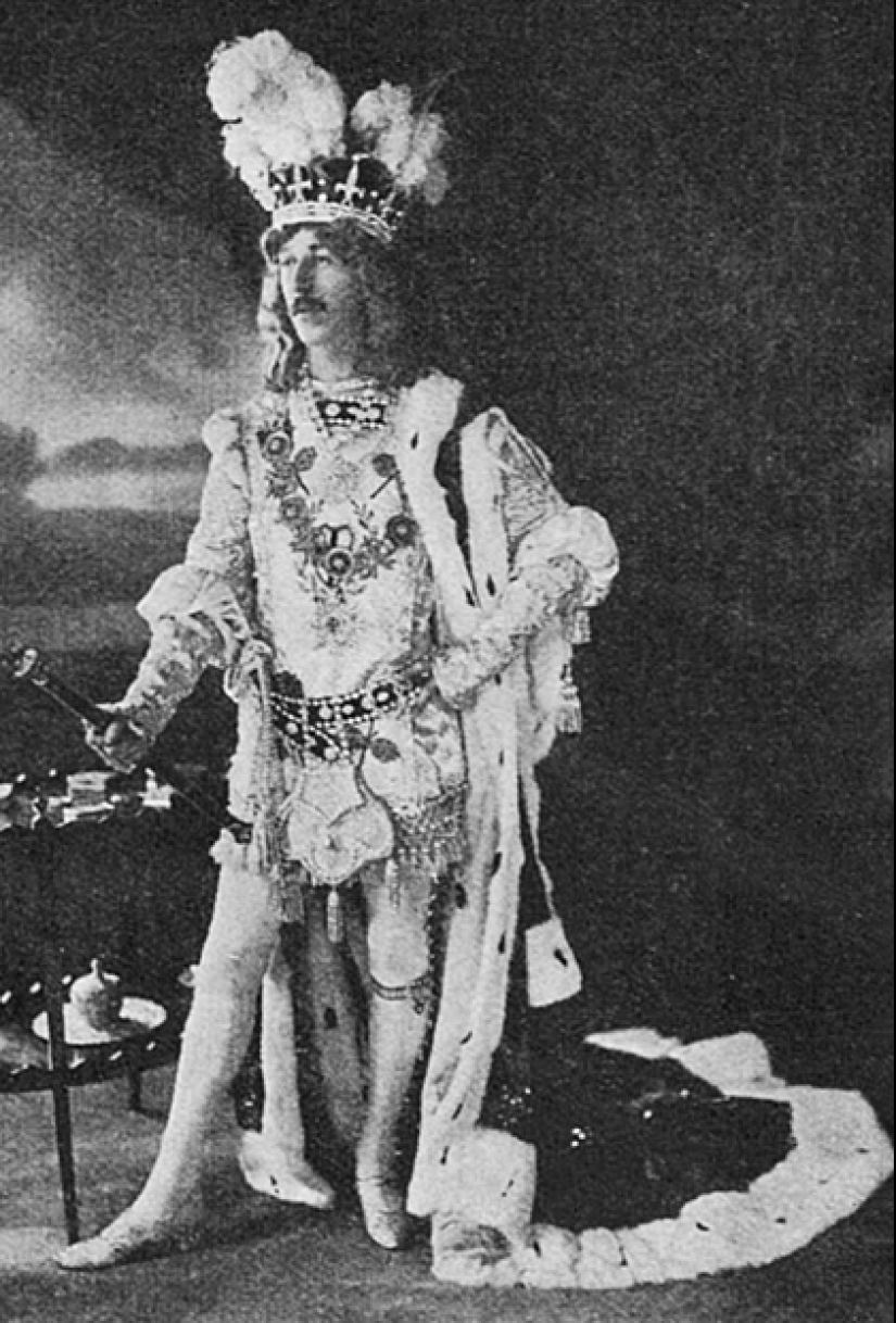 El marqués loco Henry Cyril Paget y su "Teatro de la alegría"